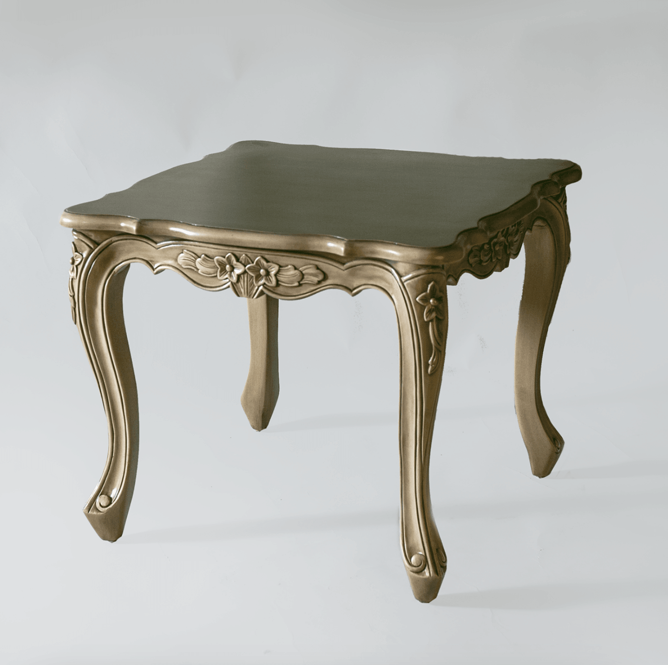 LOUIS XV SQUARE END TABLE - House of Chippendale