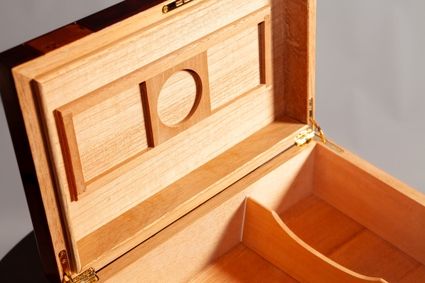 Side profile of the Mahogany Walnut Humidor, highlighting its sleek design