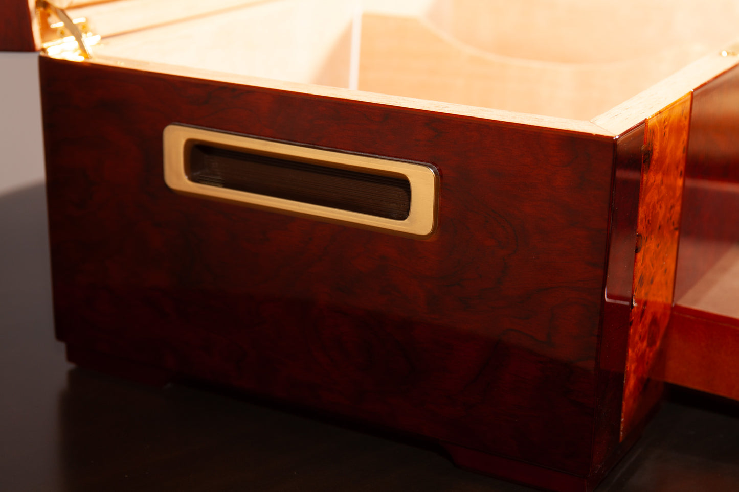 Close-up of the lid of the Mahogany Walnut Humidor, emphasizing its craftsmanship.