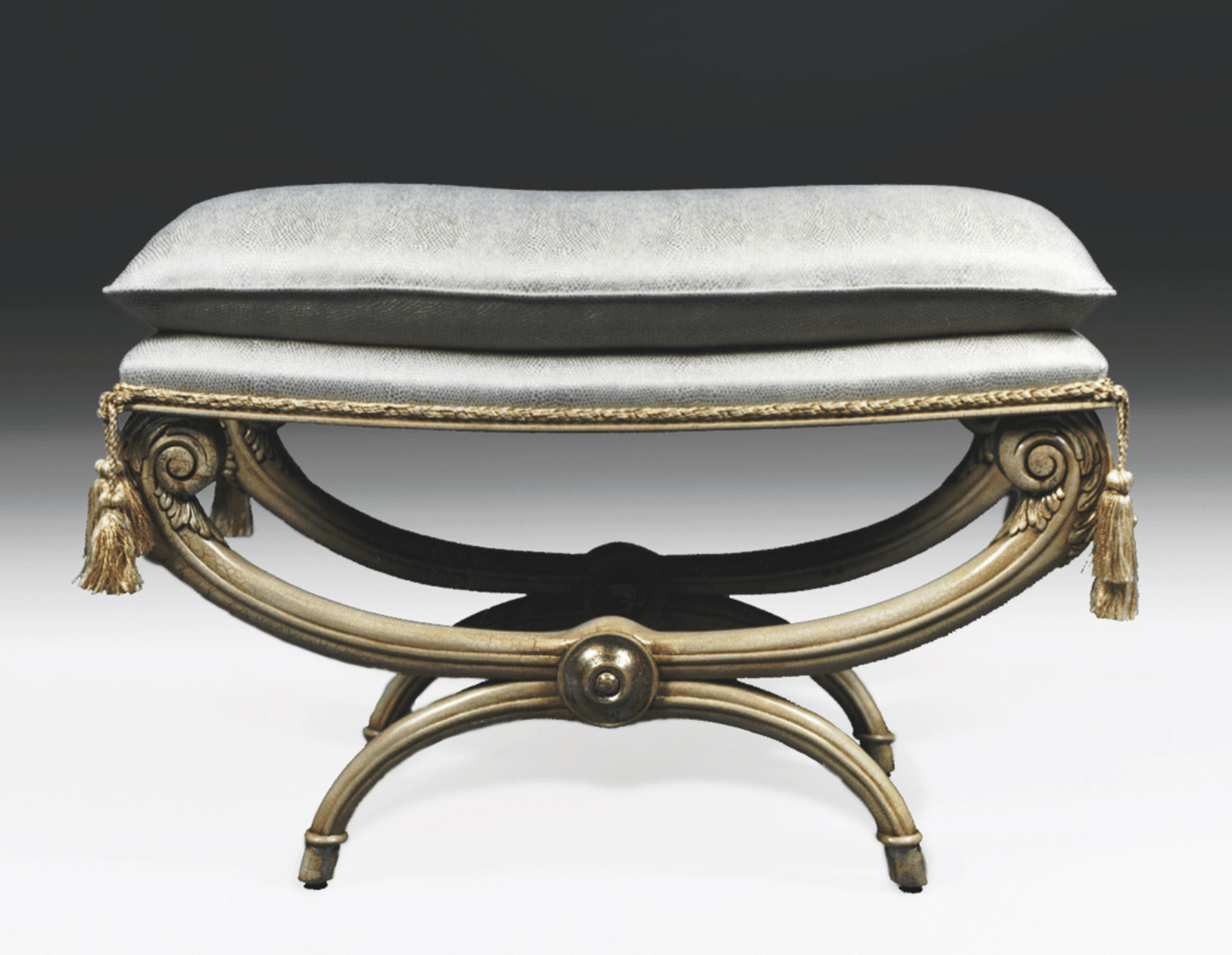 CARVED ACANTUS BENCH - House of Chippendale