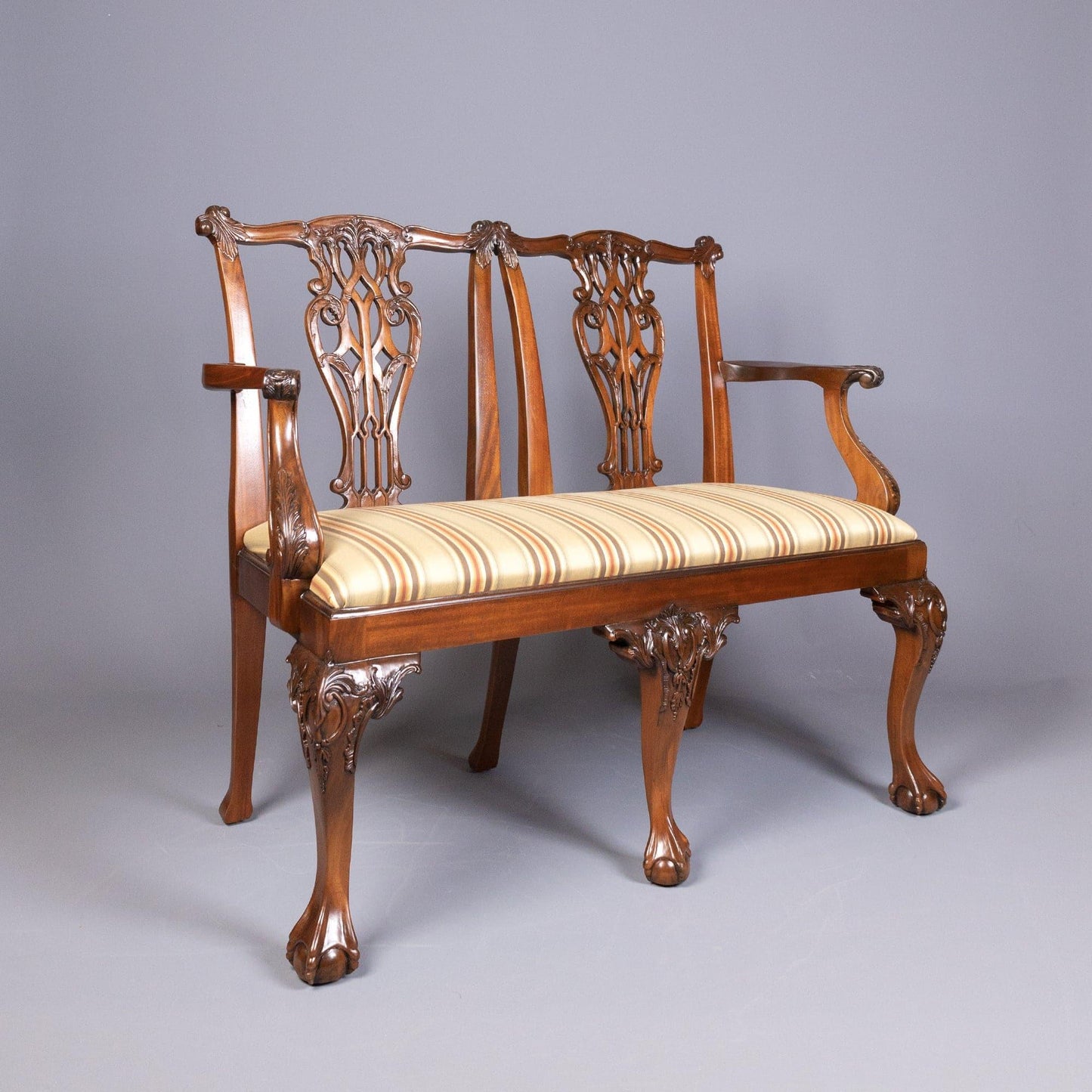 CHIPPENDALE LOVESEAT - House of Chippendale