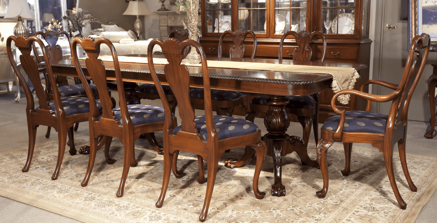 CHIPPENDALE PEDESTAL DINING TABLE WITH TWO LEAVES - House of Chippendale