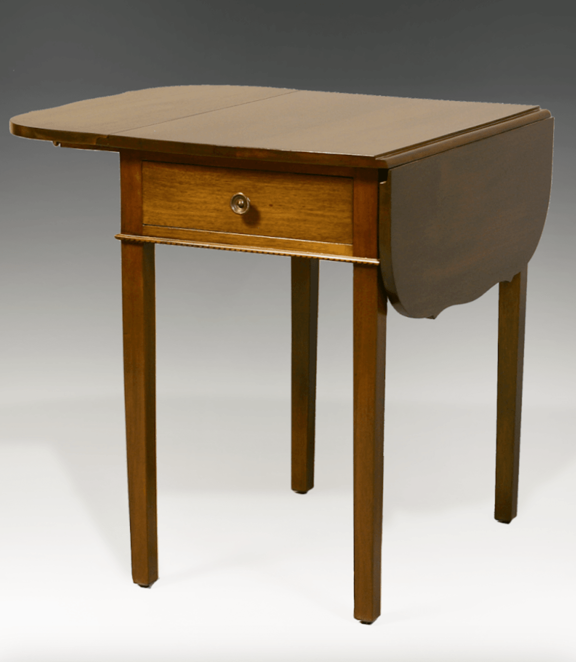 PEMBROKE TABLE W/ TWO DRAWERS - House of Chippendale