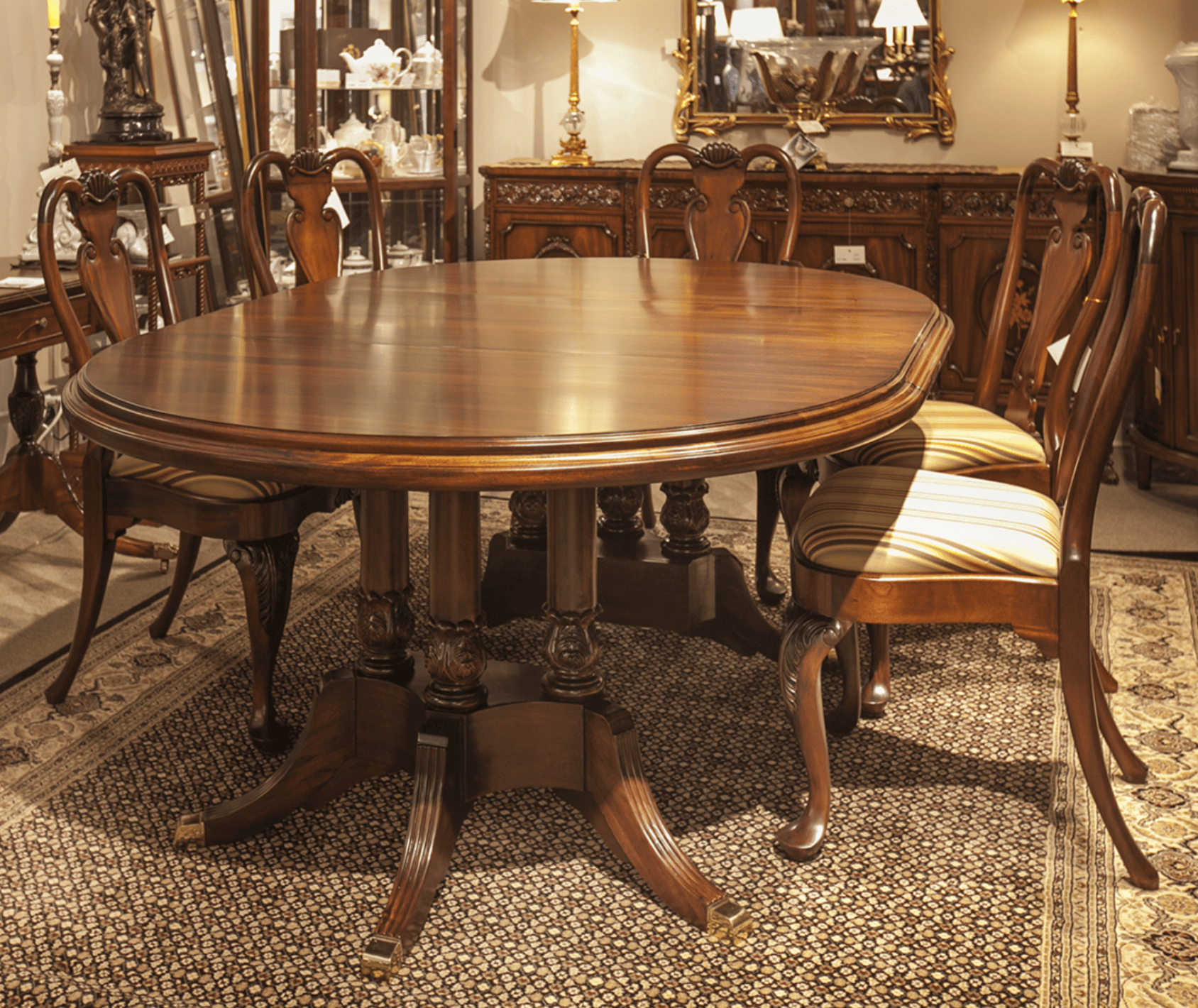 REGENCY STYLE DINING TABLE - House of Chippendale